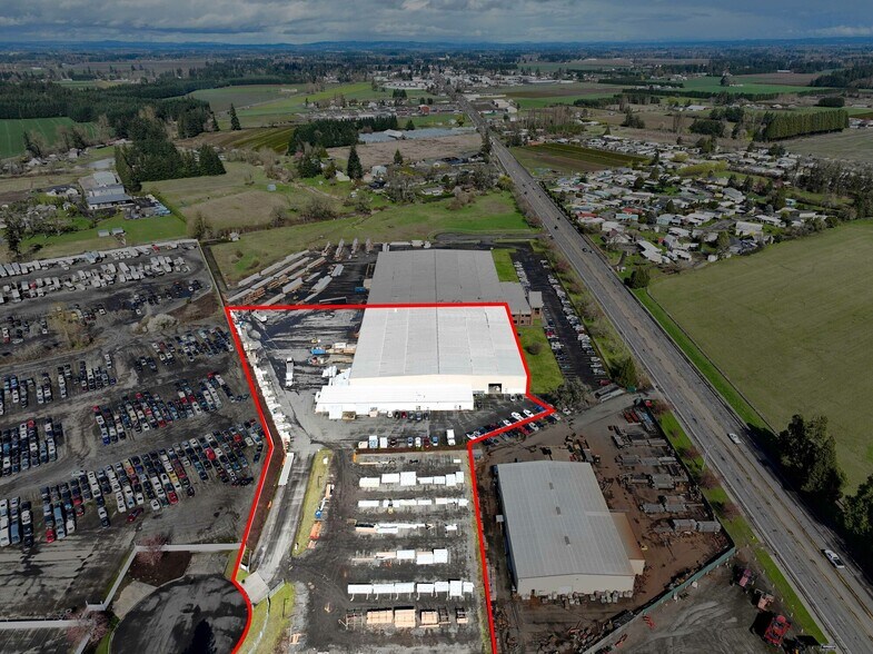 More Photos Of 3099 N Pacific Hwy, Woodburn Manufacturing For Lease