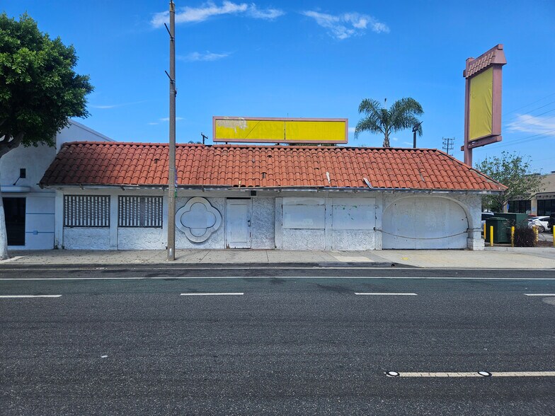 More Photos Of , Inglewood General Retail For Sale