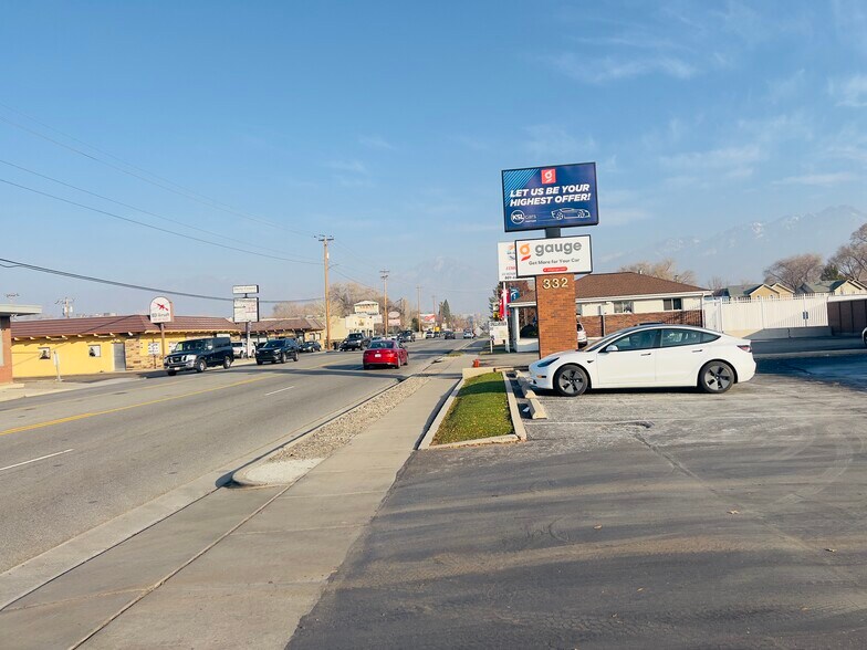 More Photos Of 332 E 3300 S, Salt Lake City Light Distribution For Lease