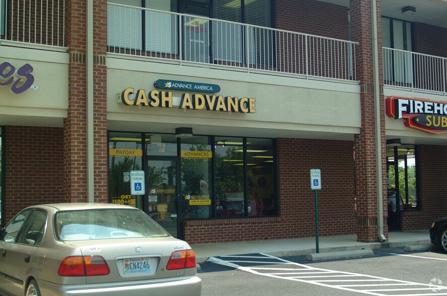 More Photos Of 1907 S College St, Auburn Storefront Retail Office For Lease