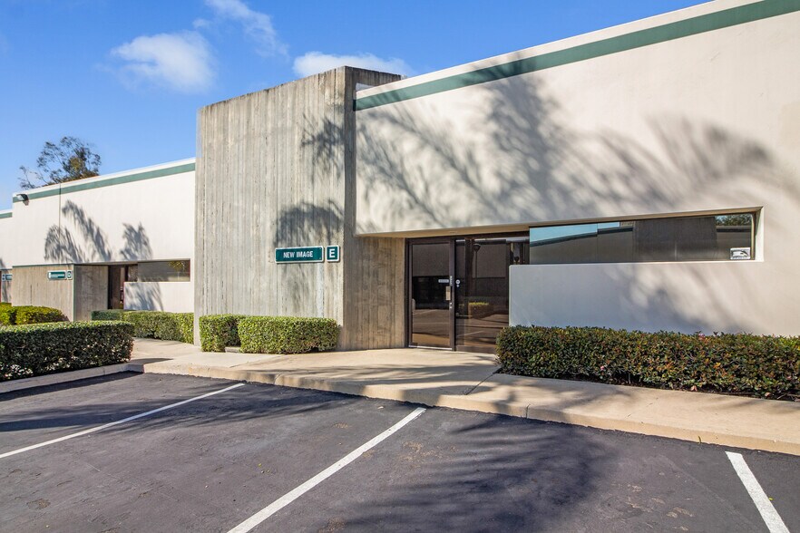 More Photos Of 2681 Dow Ave, Tustin Manufacturing For Lease