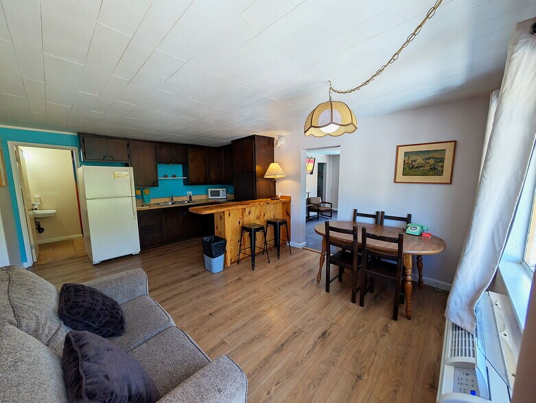 More Photos Of 166 S 400 E, Moab Hotel For Sale