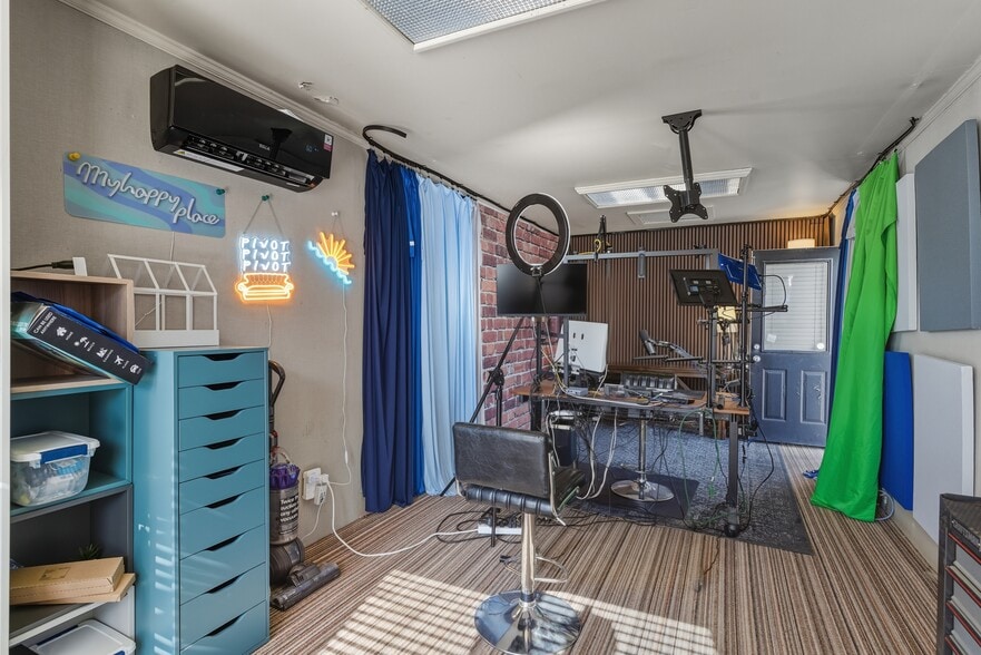 More Photos Of 152 W 500 S, Bountiful Office For Sale