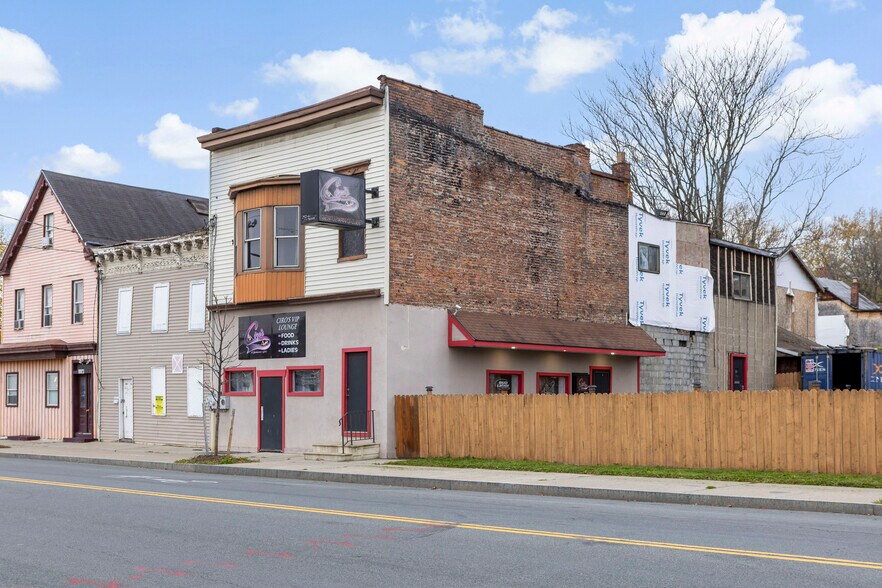 Primary Photo Of 1118 Broadway, Albany Bar For Sale