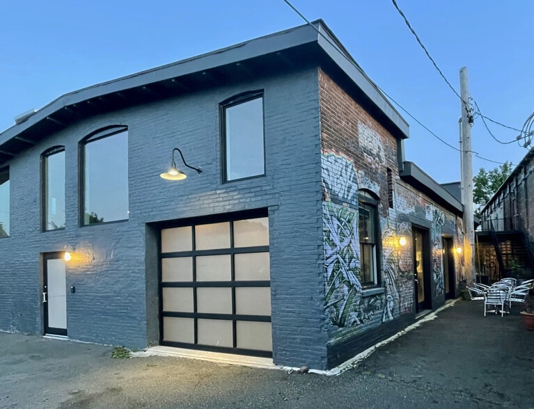 More Photos Of 76 Prince St, Kingston Storefront Retail Office For Sale