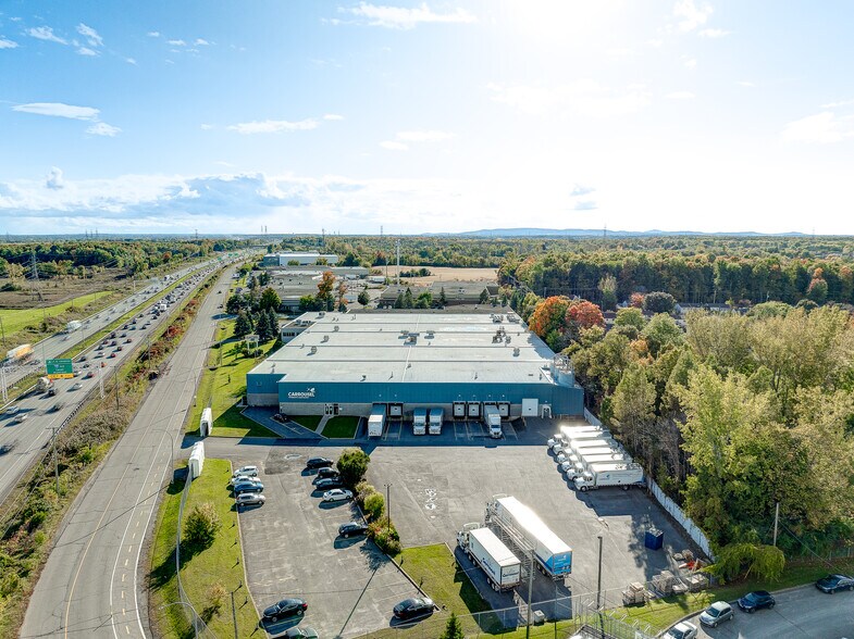 More Photos Of 1821-1825 Boul Lionel-Bertrand, Boisbriand Manufacturing For Lease