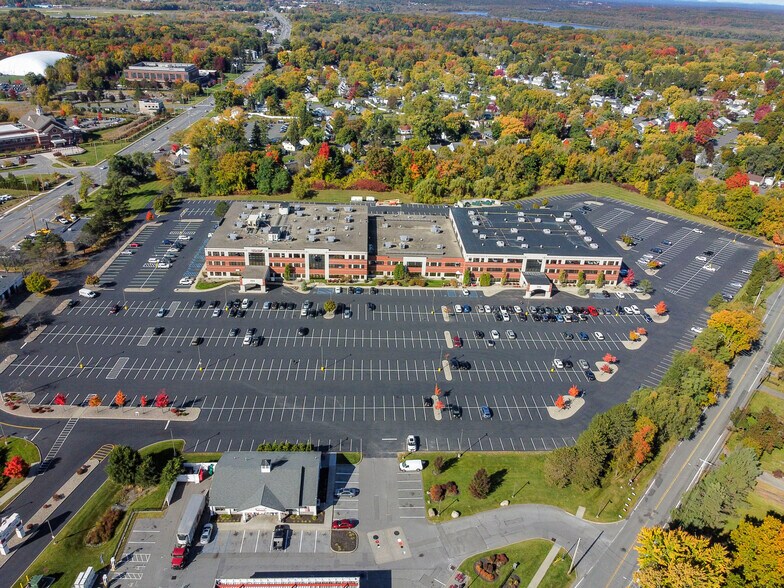 More Photos Of 711-713 Troy Schenectady Rd, Latham Medical For Lease