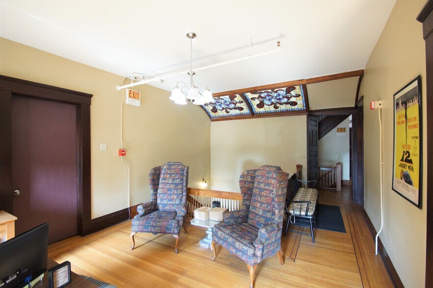 More Photos Of 1435 Market Ave N, Canton Office Residential For Lease