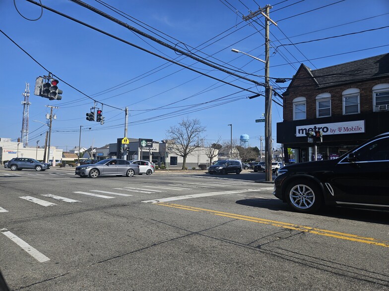 More Photos Of 152 Jericho Tpke, Mineola Storefront For Lease