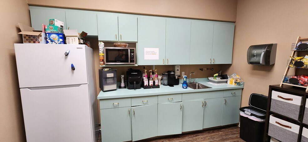 More Photos Of 4425 S Pecos Rd, Las Vegas Medical For Sale