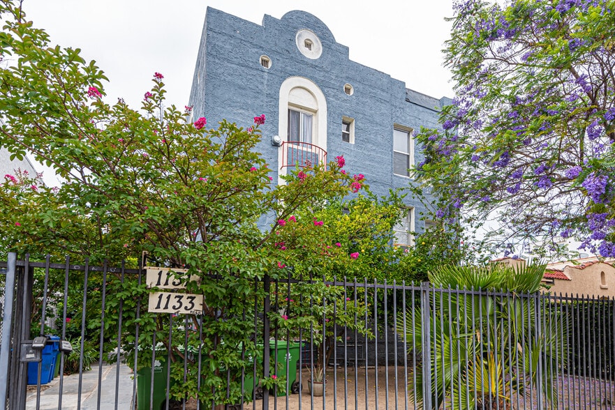 Primary Photo Of 1131 Lodi Pl, Los Angeles Apartments For Sale