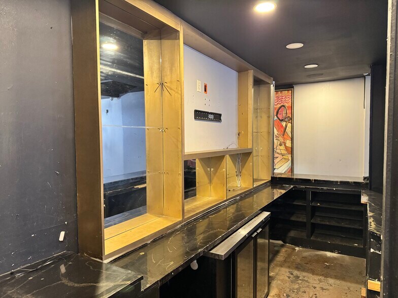 More Photos Of 1353 Clairmont Rd, Decatur General Retail For Lease