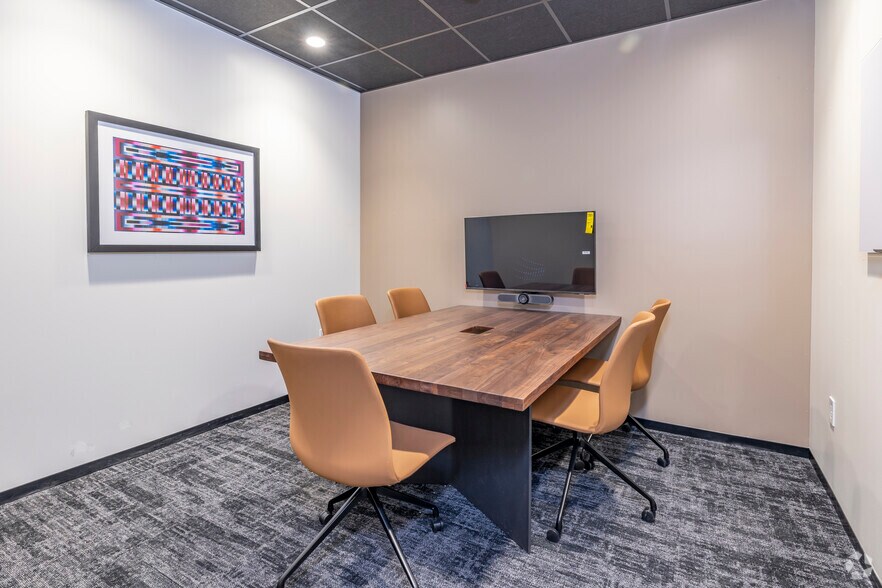 More Photos Of 201 E Washington St, Phoenix Office For Lease