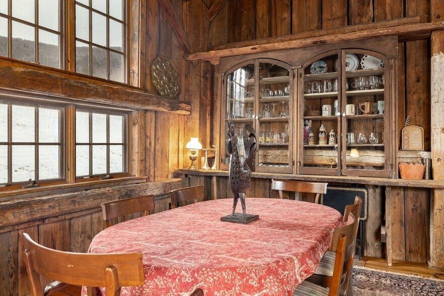 More Photos Of 507 Benson Rd, Manchester Center Specialty For Sale