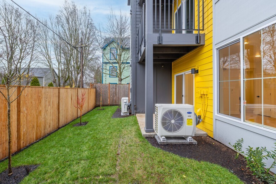More Photos Of 3591 N Michigan Ave, Portland Apartments For Sale