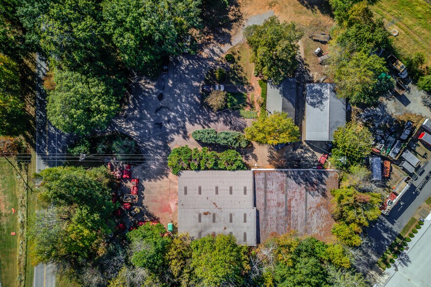 More Photos Of 2161 Pendley Rd, Cumming Industrial For Sale