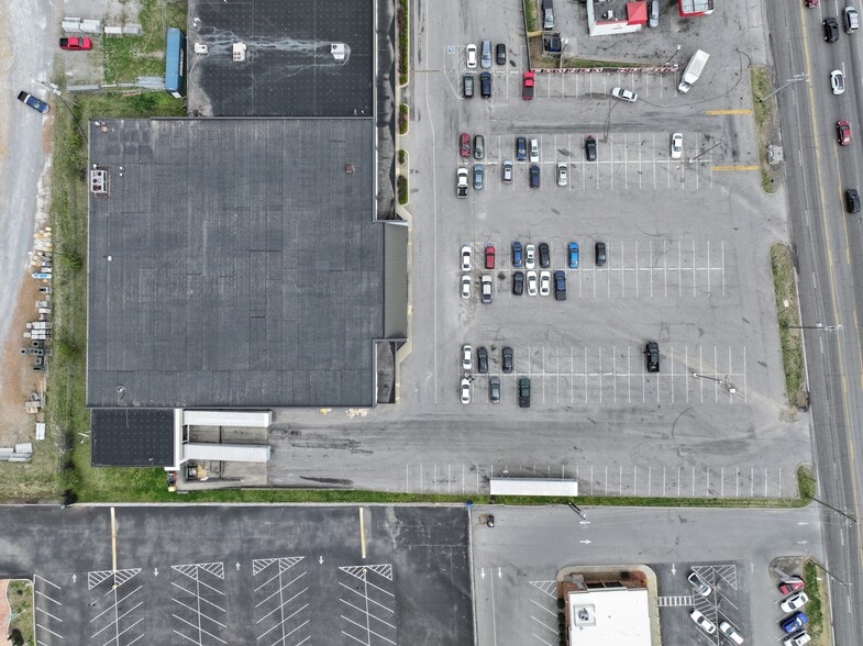 More Photos Of 3046-3050 Dickerson Pike, Nashville General Retail For Lease