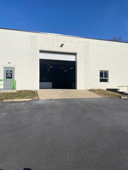 More Photos Of 2262 N Penn Rd, Hatfield Warehouse For Lease