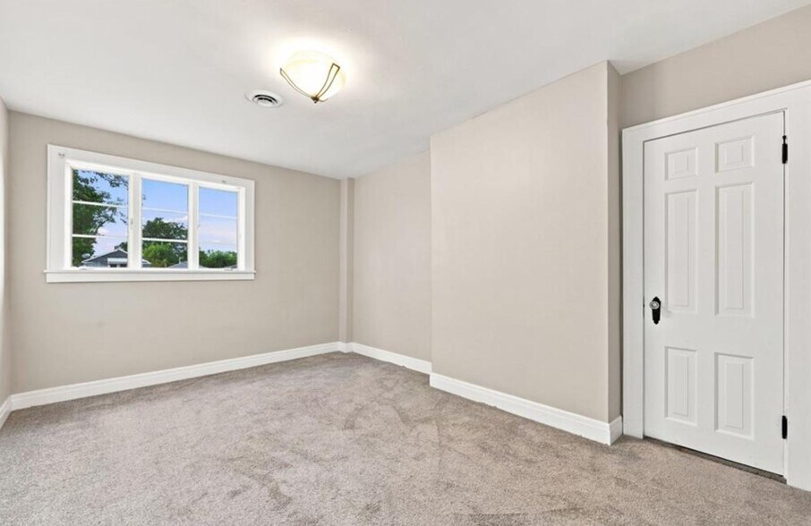 More Photos Of 3457 Clinton St, West Seneca Office Residential For Sale