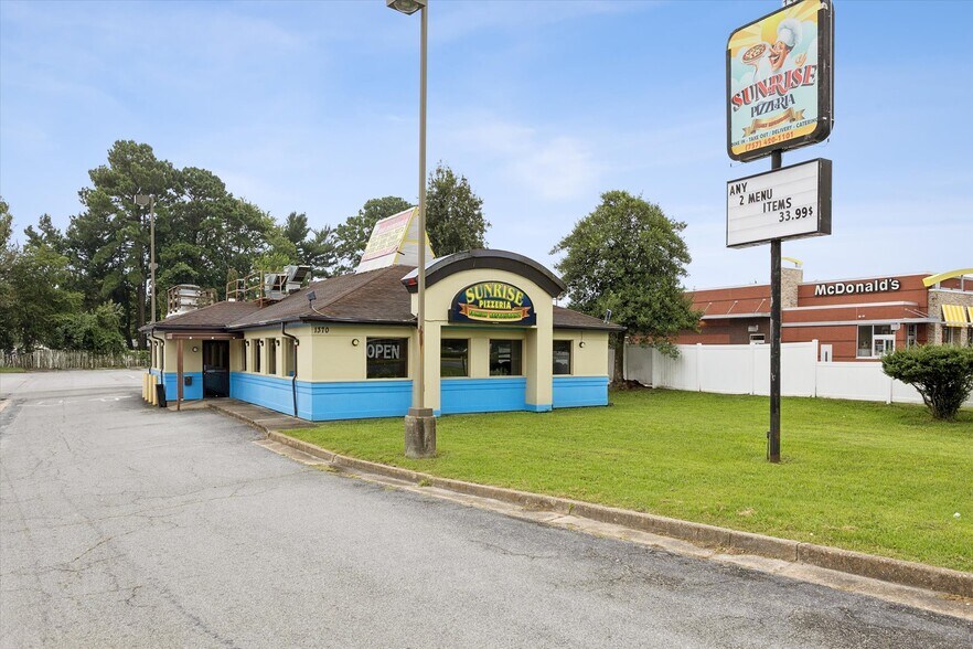 More Photos Of 1370 S Military Hwy, Chesapeake Restaurant For Sale