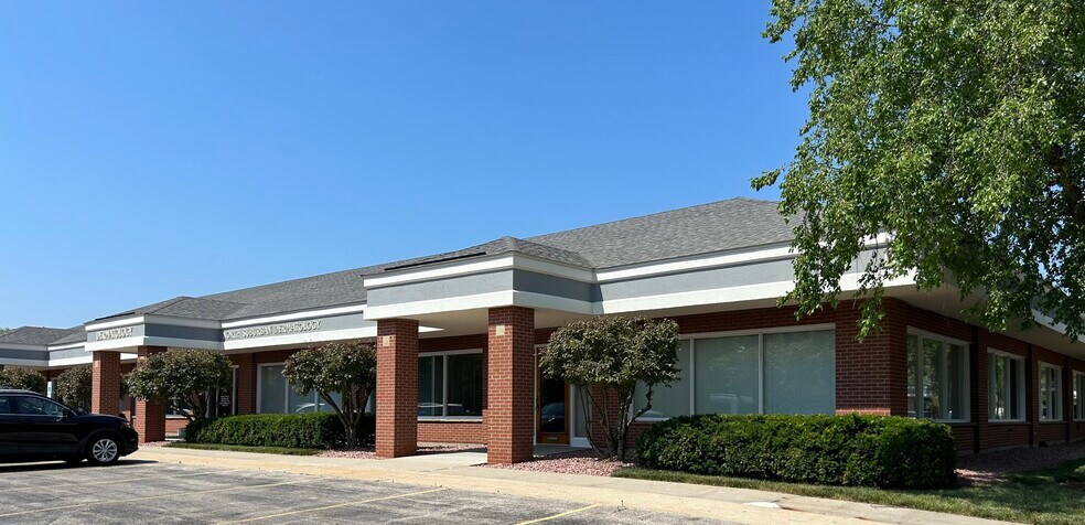 Primary Photo Of 103 S Greenleaf Ave, Gurnee Office For Sale