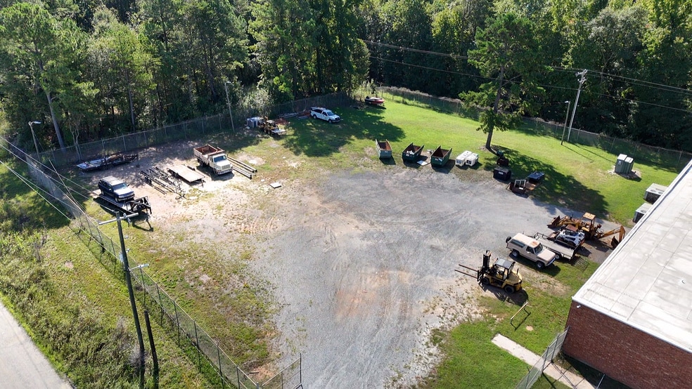 More Photos Of 108 Chicksaw Rd, Gastonia Manufacturing For Sale