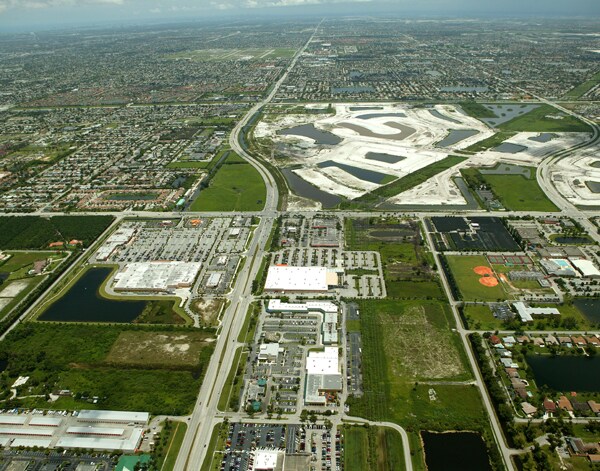 More Photos Of 5905-5985 S University Dr, Davie Freestanding For Lease