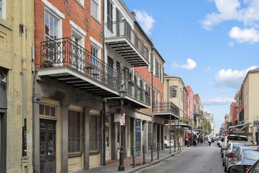 More Photos Of 235 Chartres St, New Orleans Storefront Retail Office For Sale