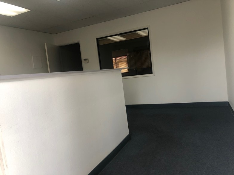 More Photos Of 3777 Tibbetts St, Riverside Office For Lease