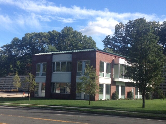 More Photos Of 1092 Jericho Tpke, Smithtown Storefront Retail Office For Lease