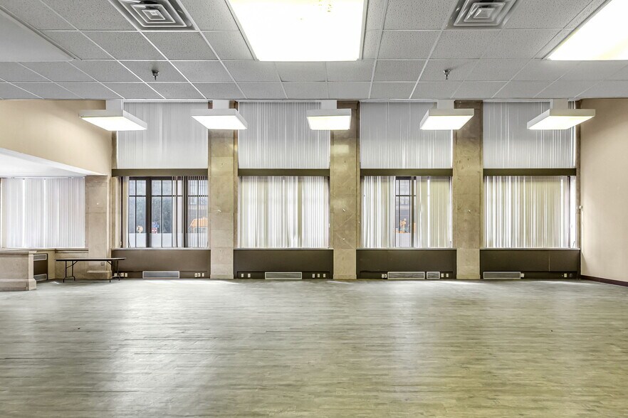 More Photos Of 223 High St, Holyoke Office For Lease