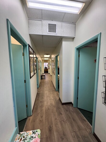 More Photos Of 4227-4229 162nd St St, Flushing Storefront Retail Office For Sale