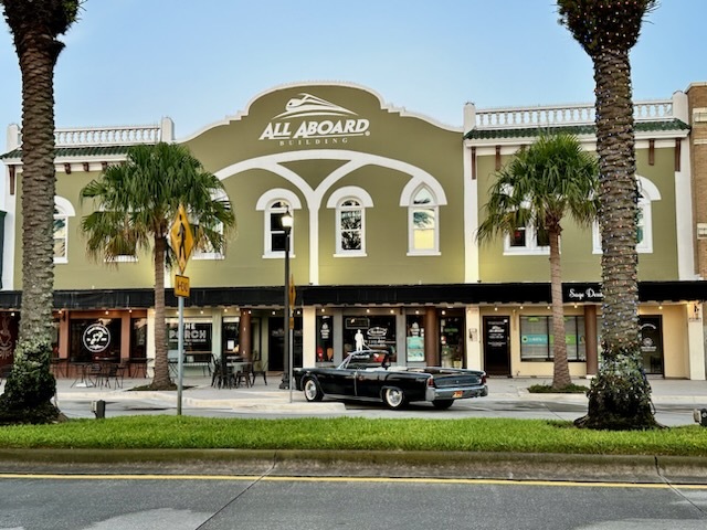 Primary Photo Of 208 S Beach St, Daytona Beach Office For Lease