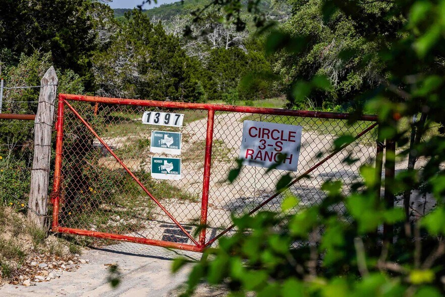 More Photos Of 1397 Mountain Creek Rd, Marble Falls Land For Sale