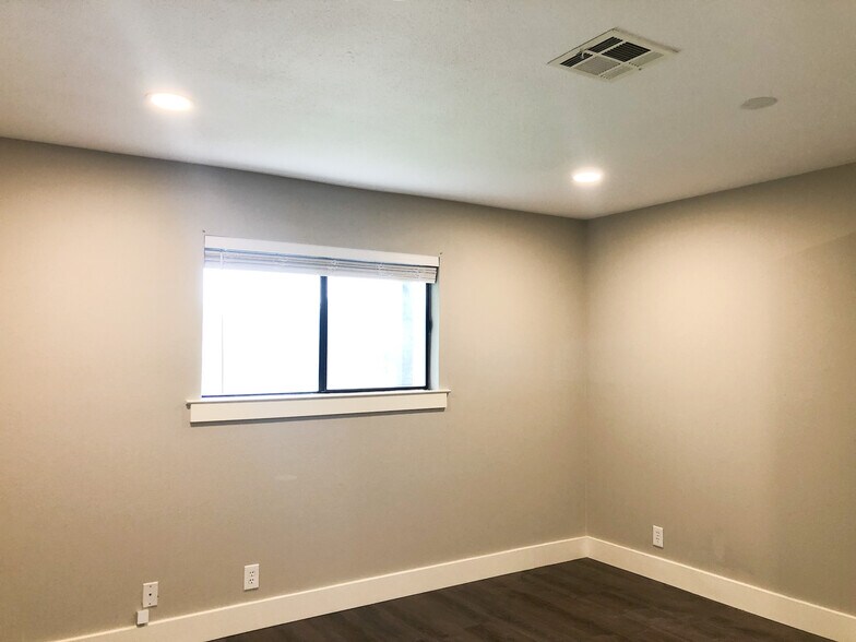 More Photos Of 9410 Anderson Mill Rd, Austin Loft Creative Space For Sale