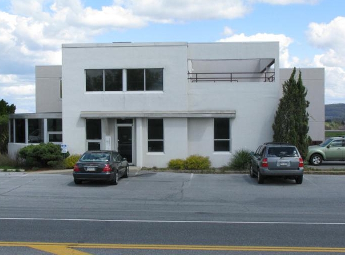 Primary Photo Of 2345 Bernville Rd, Reading Office For Lease