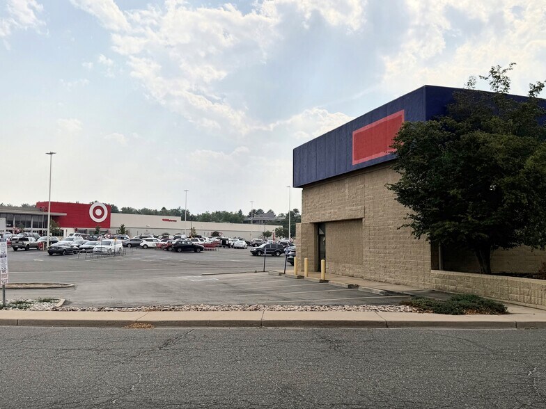 More Photos Of 7999 Wadsworth Blvd, Arvada Auto Repair For Lease