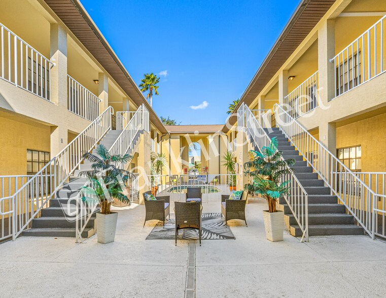 More Photos Of 10490 Chalmer St, Spring Hill Apartments For Sale