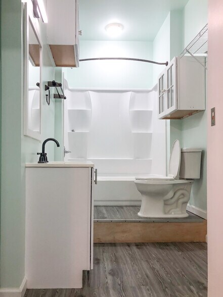 More Photos Of 55 Main St, Garden City Office Residential For Sale
