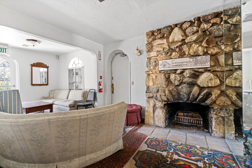 More Photos Of , Lake Hughes Hospitality For Sale