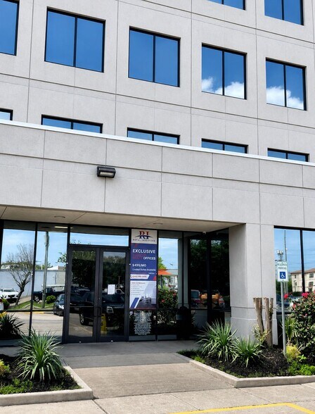 More Photos Of 13111 Westheimer Rd, Houston Office For Sale