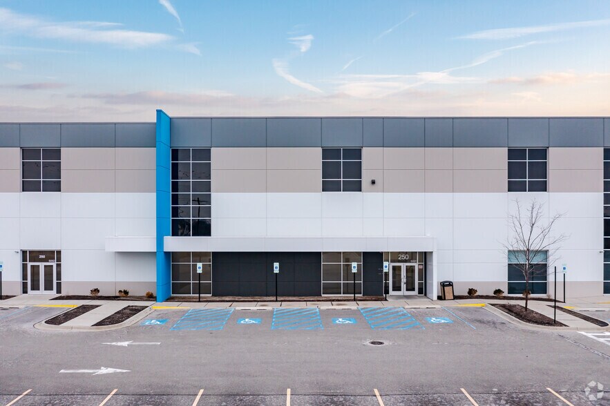 More Photos Of 250 Airport Rd, Elgin Distribution For Lease