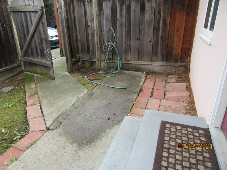 More Photos Of 310 Gladys Ave, Mountain View Apartments For Sale
