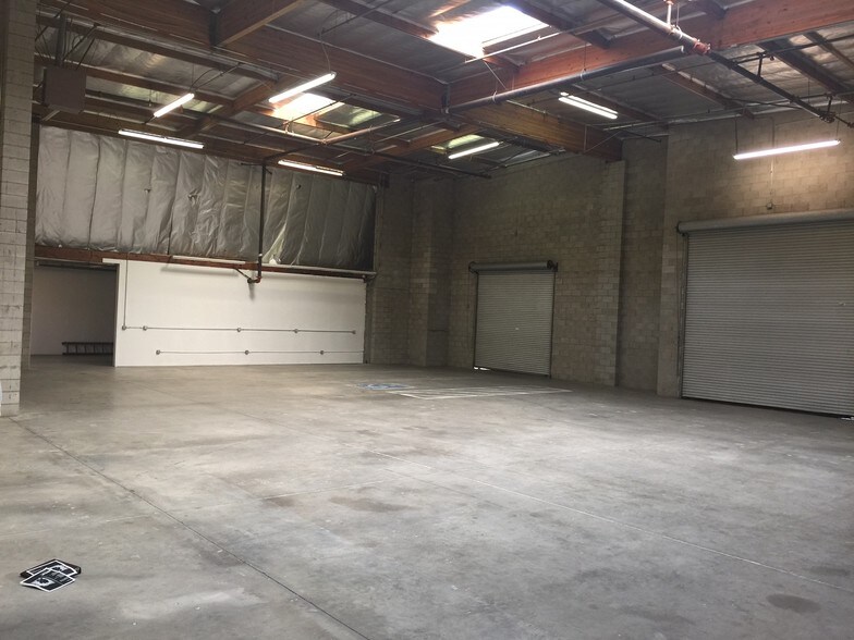 More Photos Of 1709 Standard Ave, Glendale Warehouse For Lease