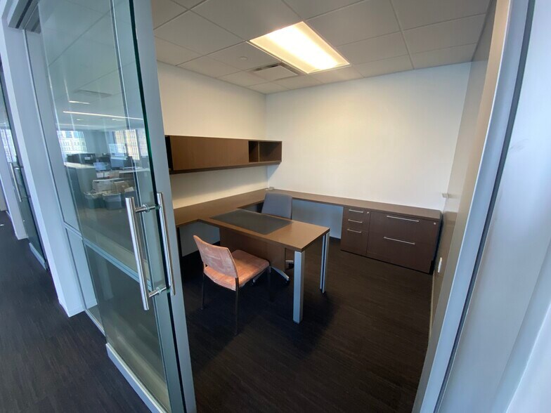 More Photos Of 66 S Pearl St, Albany Office For Lease