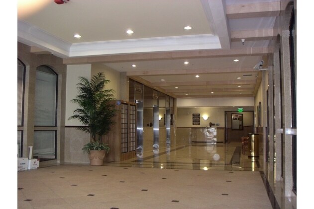 More Photos Of 8540 S Sepulveda Blvd, Los Angeles Medical For Lease