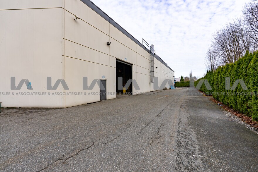 More Photos Of 18800-18806 96th Ave, Surrey Warehouse For Lease