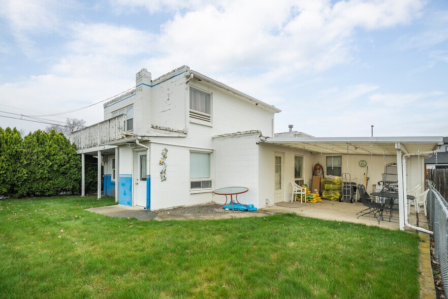 More Photos Of 19011 E Appleway Ave, Greenacres Auto Repair For Sale