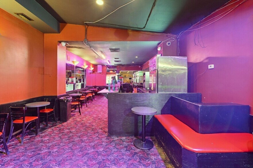 More Photos Of 508 Bourbon St, New Orleans Restaurant For Lease