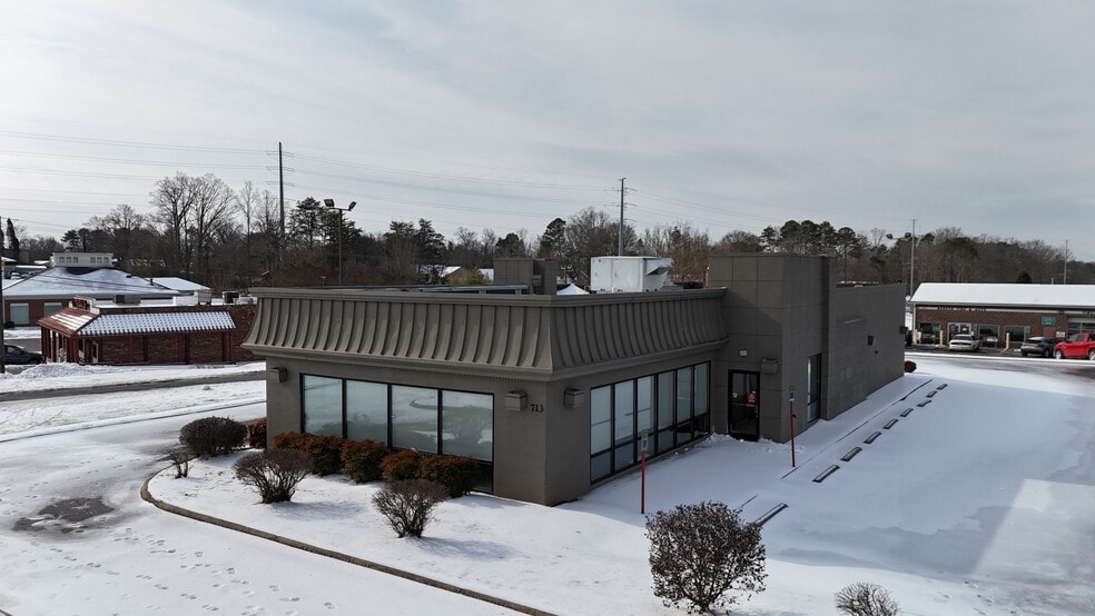 More Photos Of 713 Highway St, Madison Fast Food For Sale